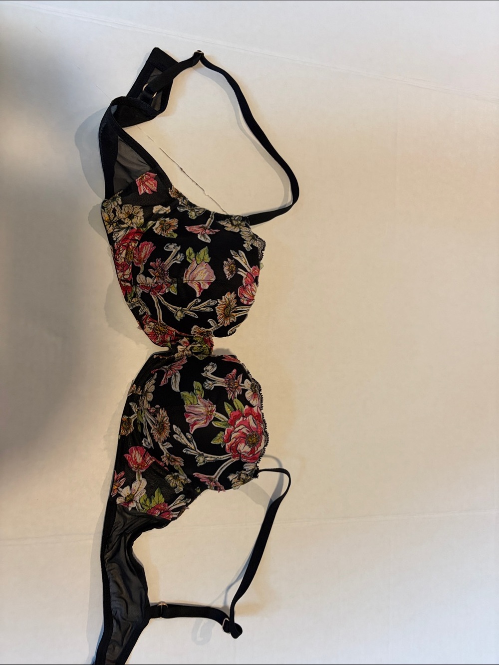 Victoria's Secret Black Floral Embroidered Bra